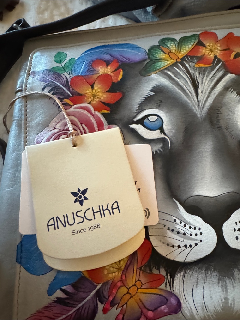 Anuschka Hand-Painted Floral Crossbody Bag in Light Gray with Multicolor Artwork - Picture 3 of 11